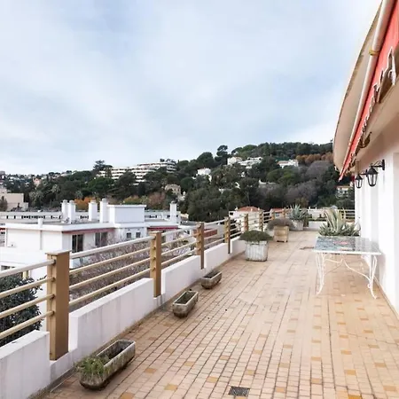 Apartment With Sea View And Large Terrace Nice